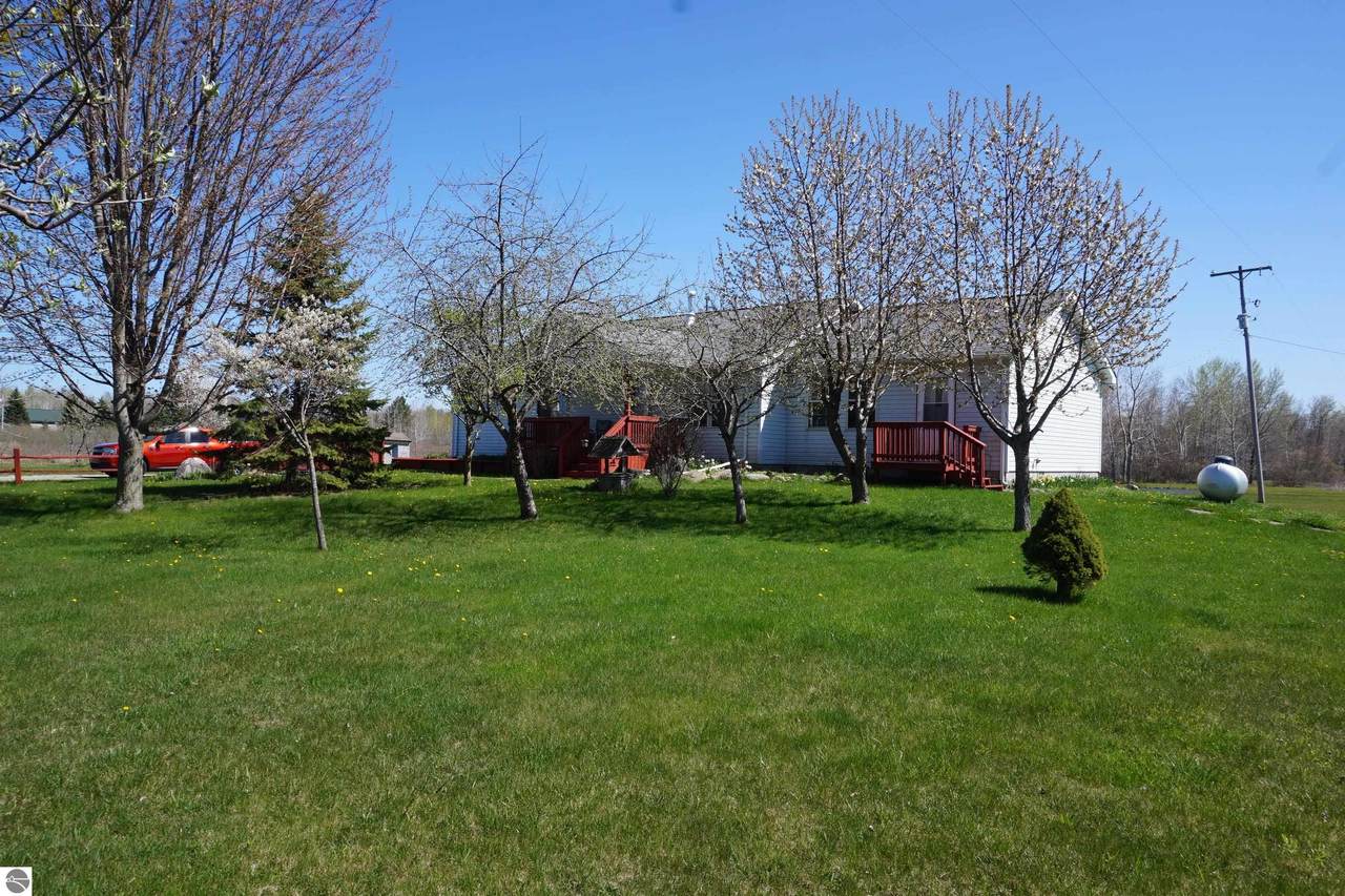 1758 Manor Road - Photo 1