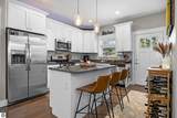 1021 Front - Photo 3