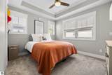 1021 Front - Photo 8