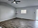 711 Sawyer - Photo 10
