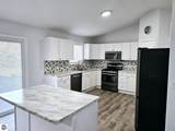 711 Sawyer - Photo 16