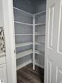 711 Sawyer - Photo 18