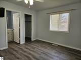 711 Sawyer - Photo 25