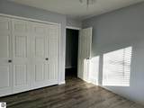 711 Sawyer - Photo 35