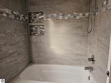 711 Sawyer - Photo 41