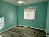 711 Sawyer - Photo 44