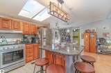 5489 Lake Shore Drive - Photo 11
