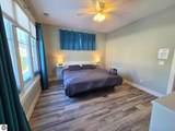 914 Front Street - Photo 7