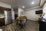 619 Eighth - Photo 9
