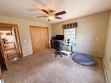 311 Iroquois Avenue - Photo 21