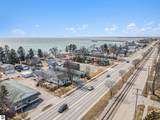 1100 Bay Street - Photo 2