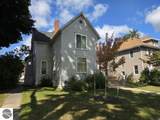 1004 University Street - Photo 1