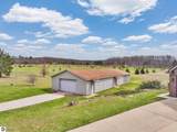 3048 16 Road - Photo 2