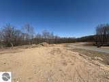 1690 Finch Drive - Photo 11