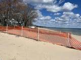 1024 Huron - Photo 22