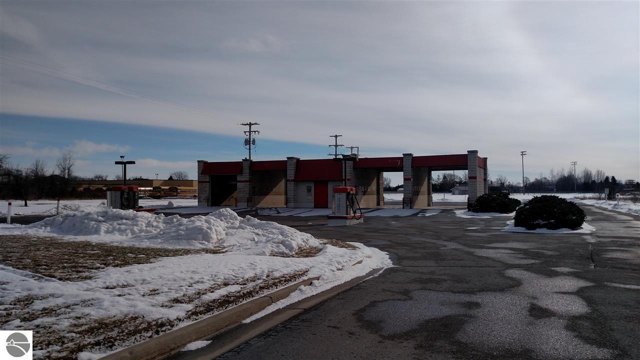 215 Huron Road - Photo 1