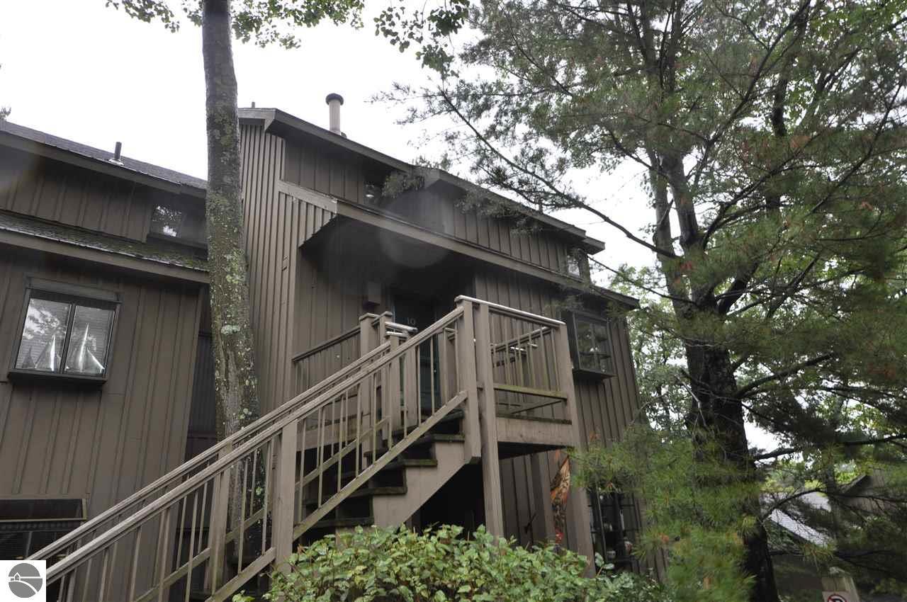 10 Hawks Nest - Photo 1