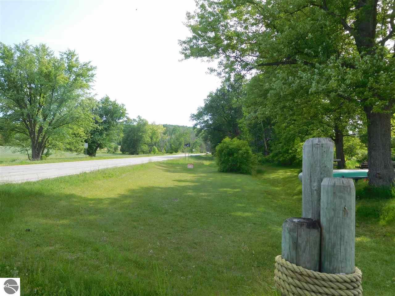 9418 Honor Highway - Photo 1