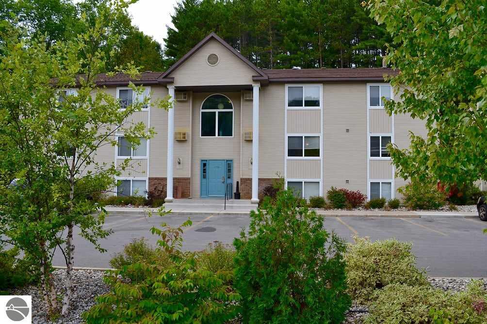 1550 Veterans Drive - Photo 1
