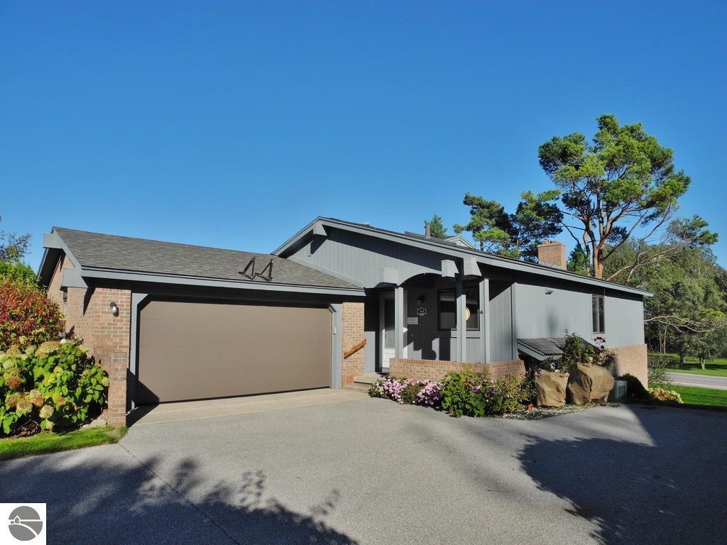 725 Apple Tree Drive - Photo 1