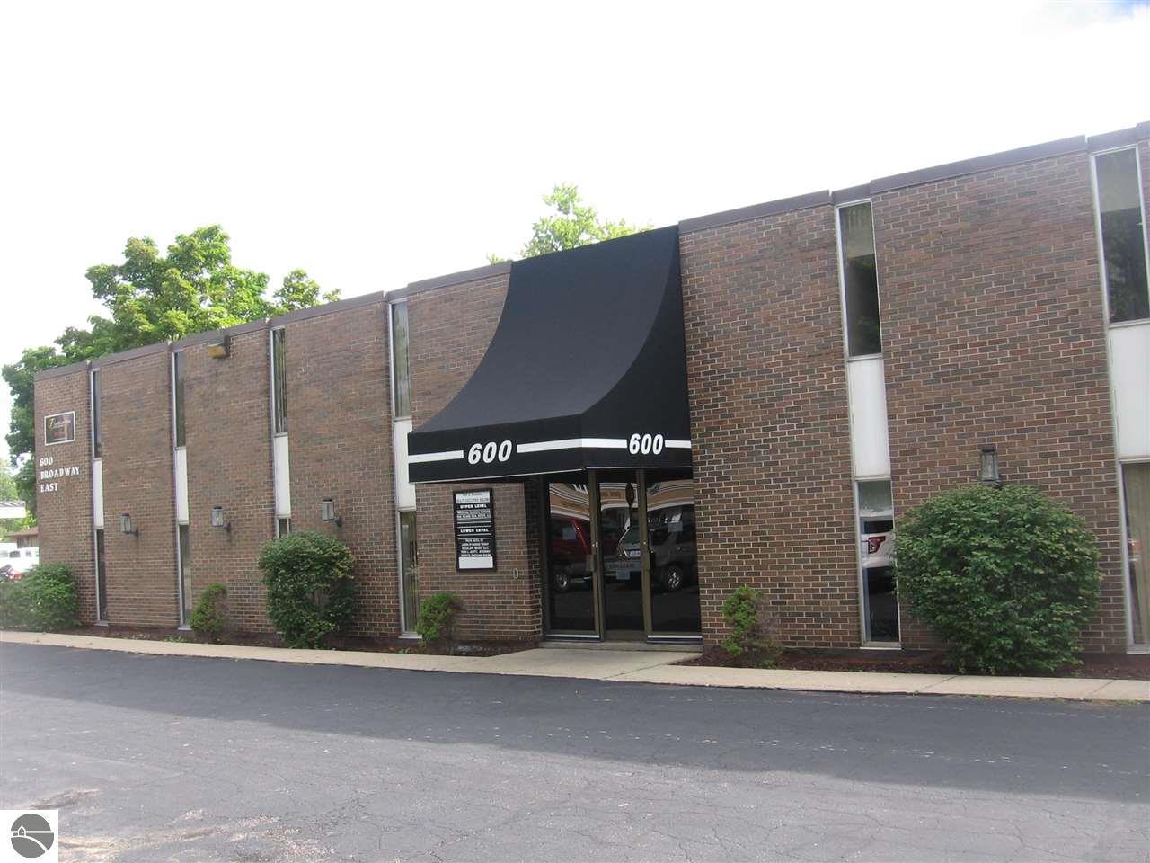 600 Broadway - Photo 1