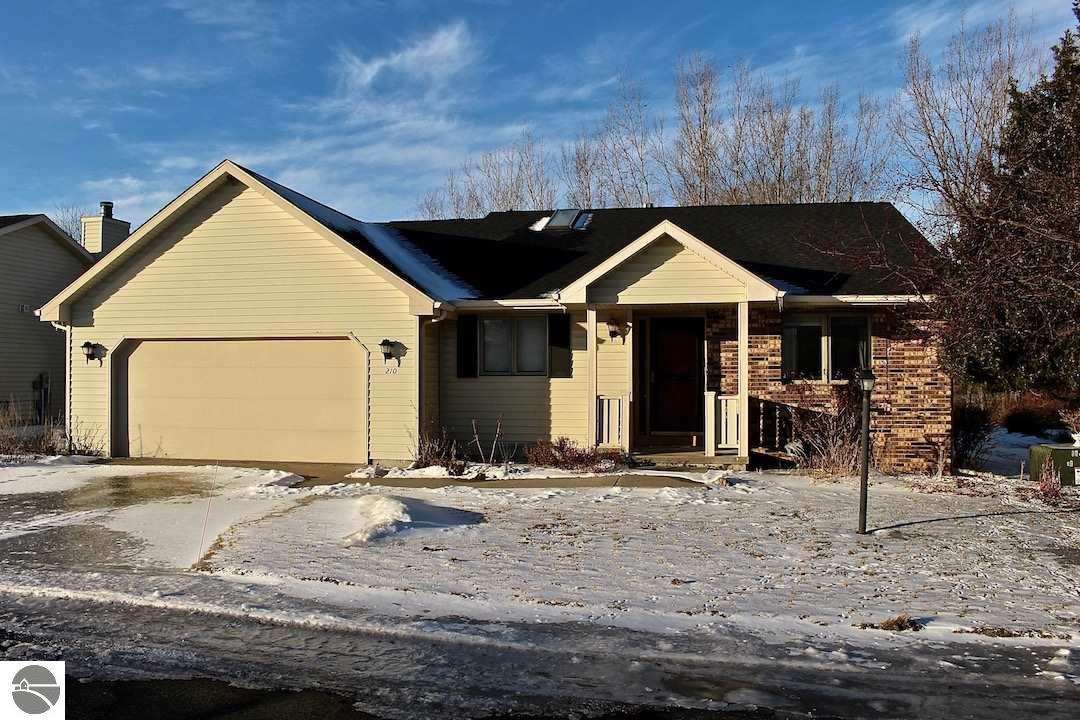 210 Plumtree Lane - Photo 1