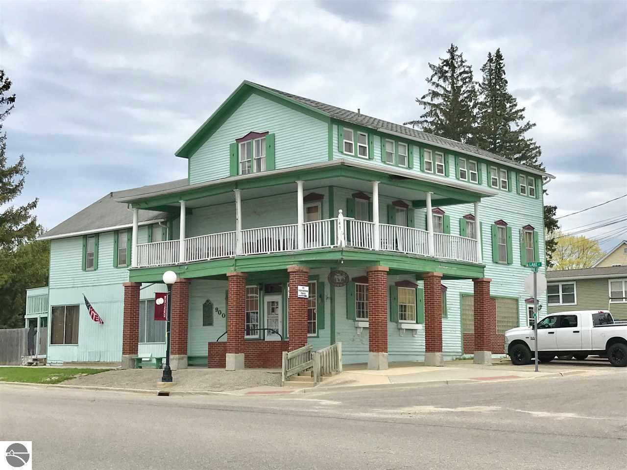 900 Lake Street - Photo 1