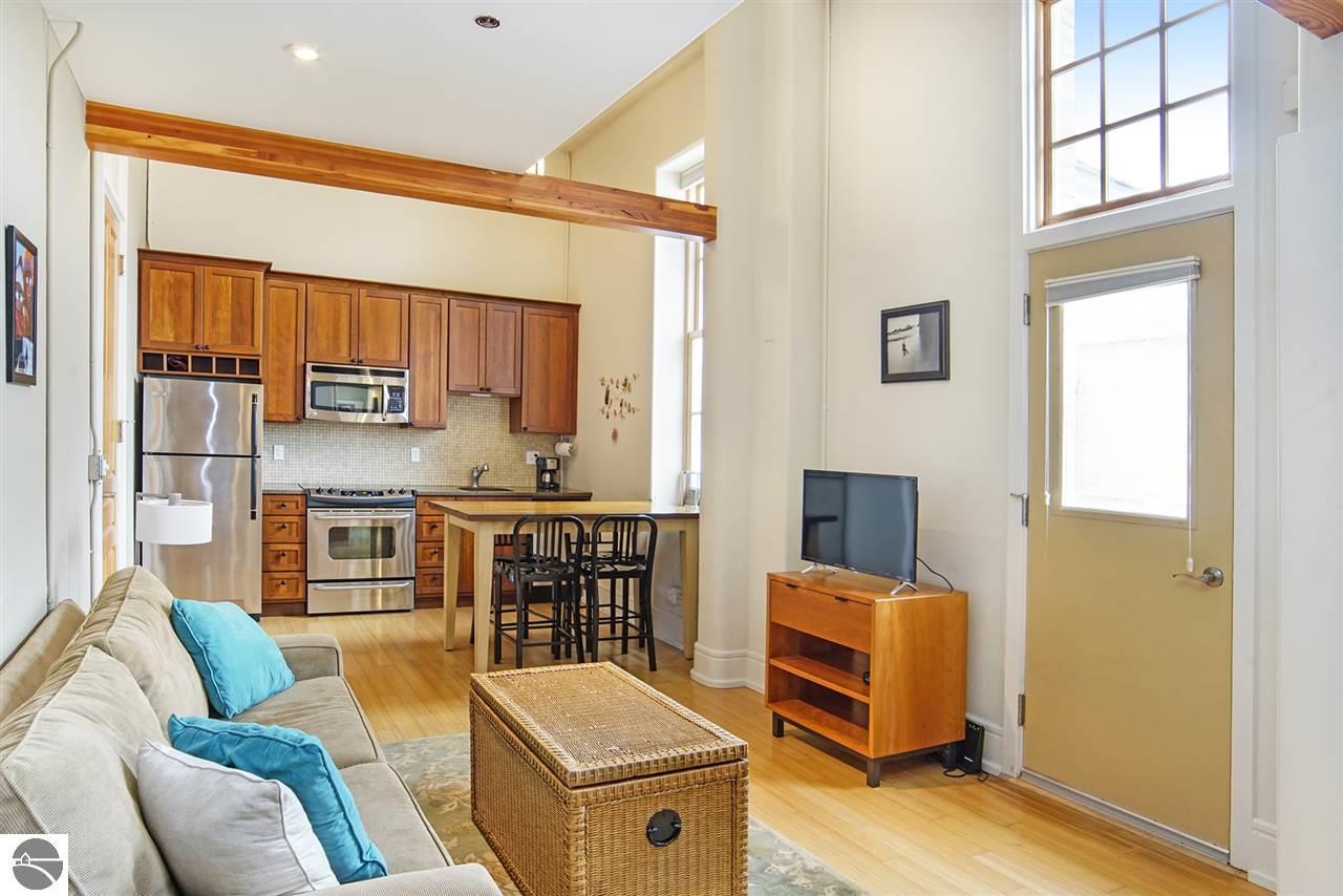 800 Cottageview Drive - Photo 1