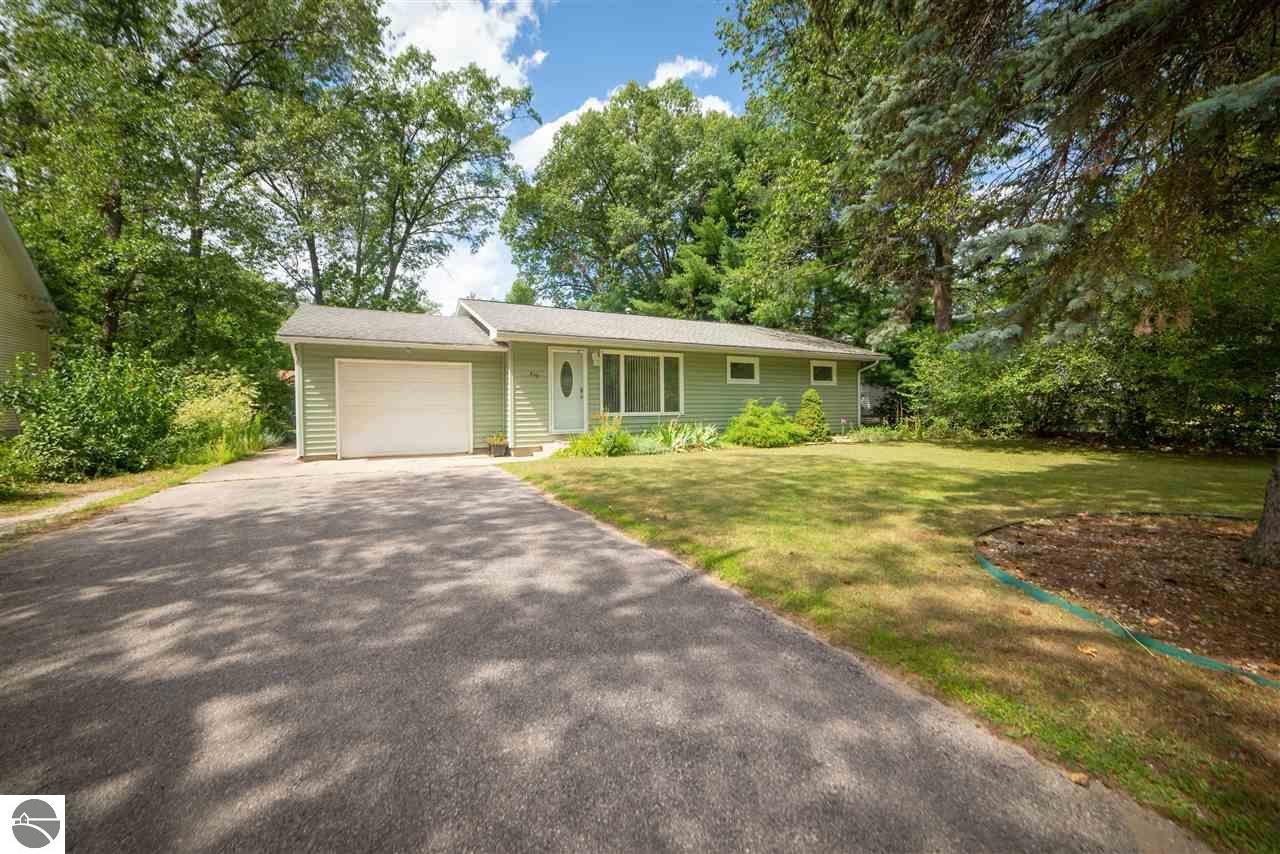 842 Avenue D - Photo 1