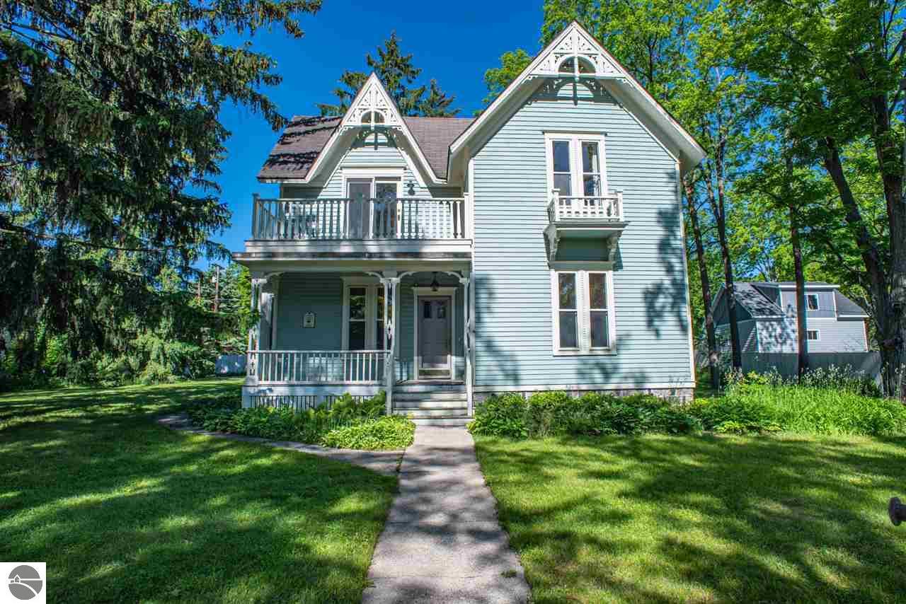 215 Madison Street - Photo 1