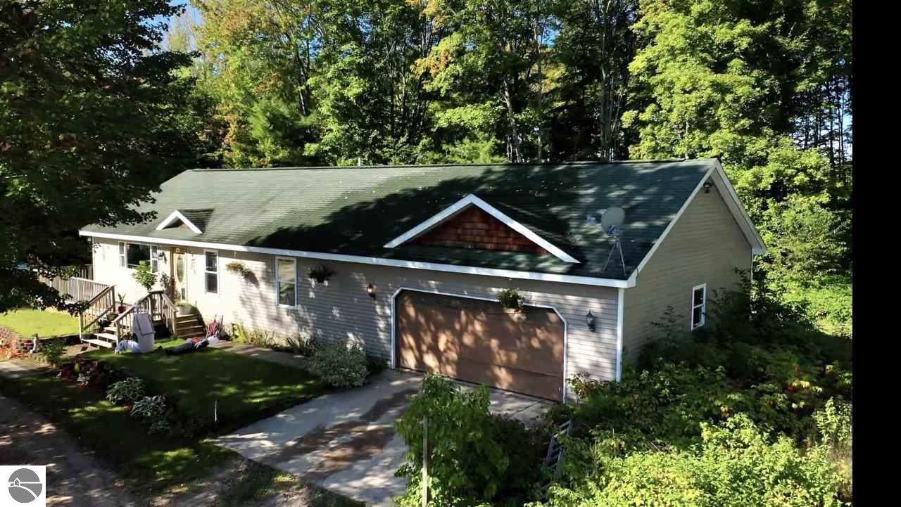 9340 Raspberry Ridge - Photo 1