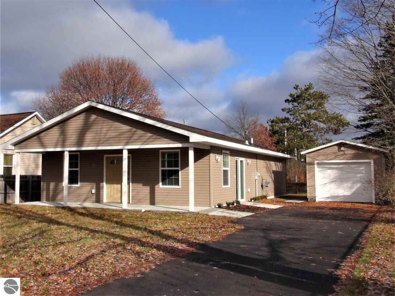 702 Elm Street - Photo 1