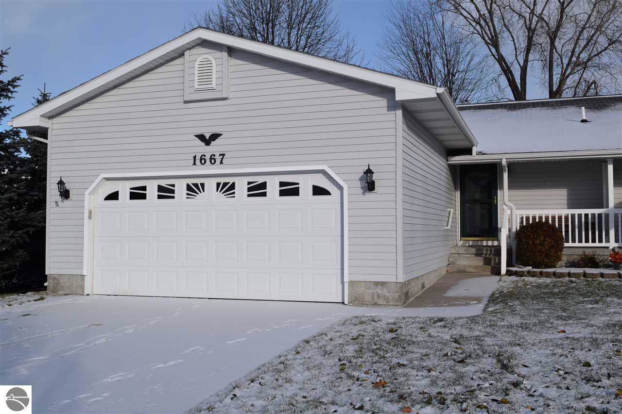 1667 Gaylord Street - Photo 1