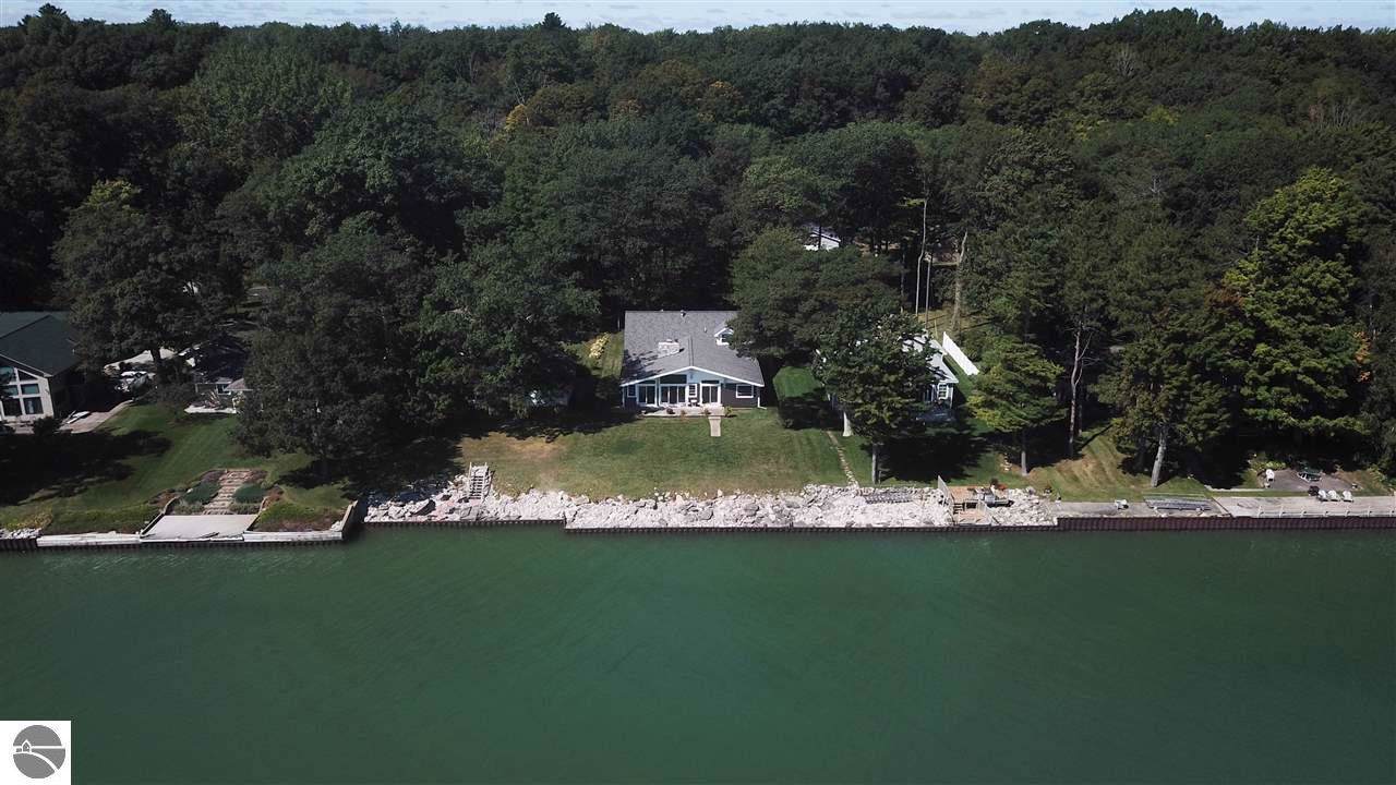2109 Douglas Drive - Photo 1