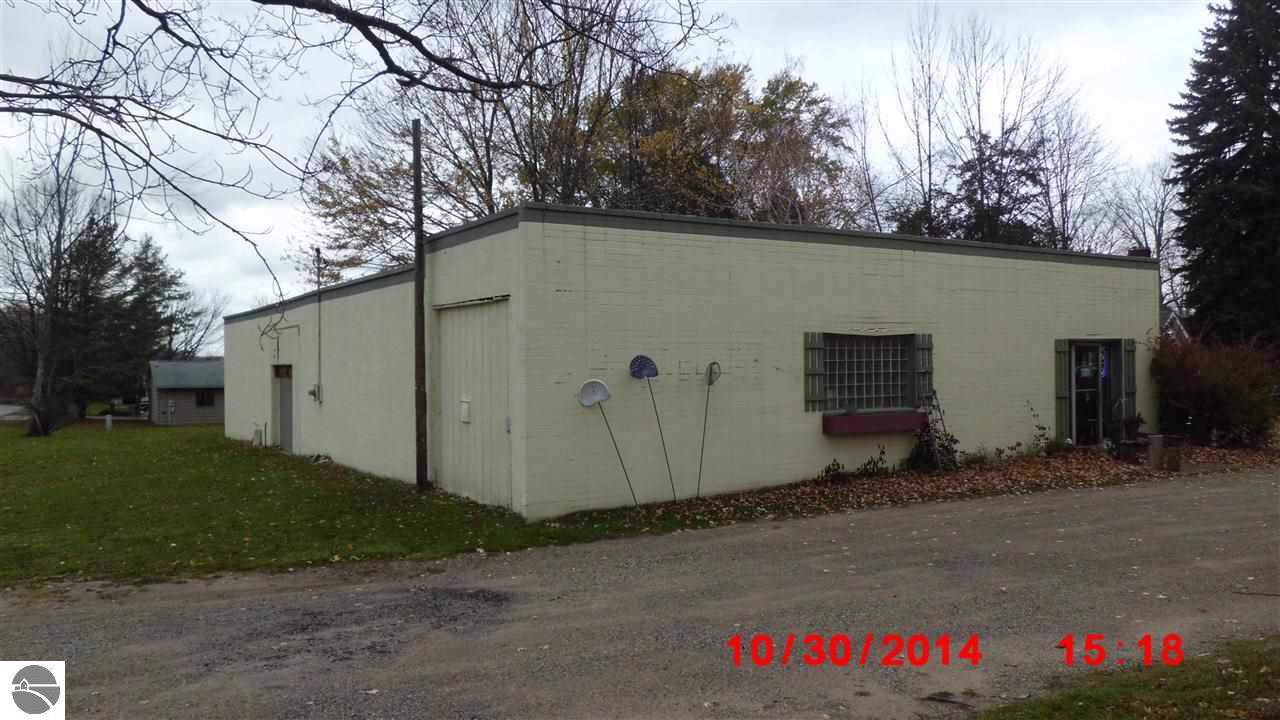 6613 Frankfort Highway - Photo 1