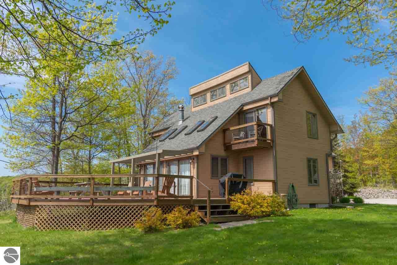 1479 Manitou Trail - Photo 1