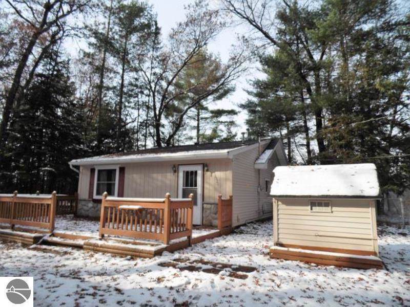 1521 Riverview Street - Photo 1