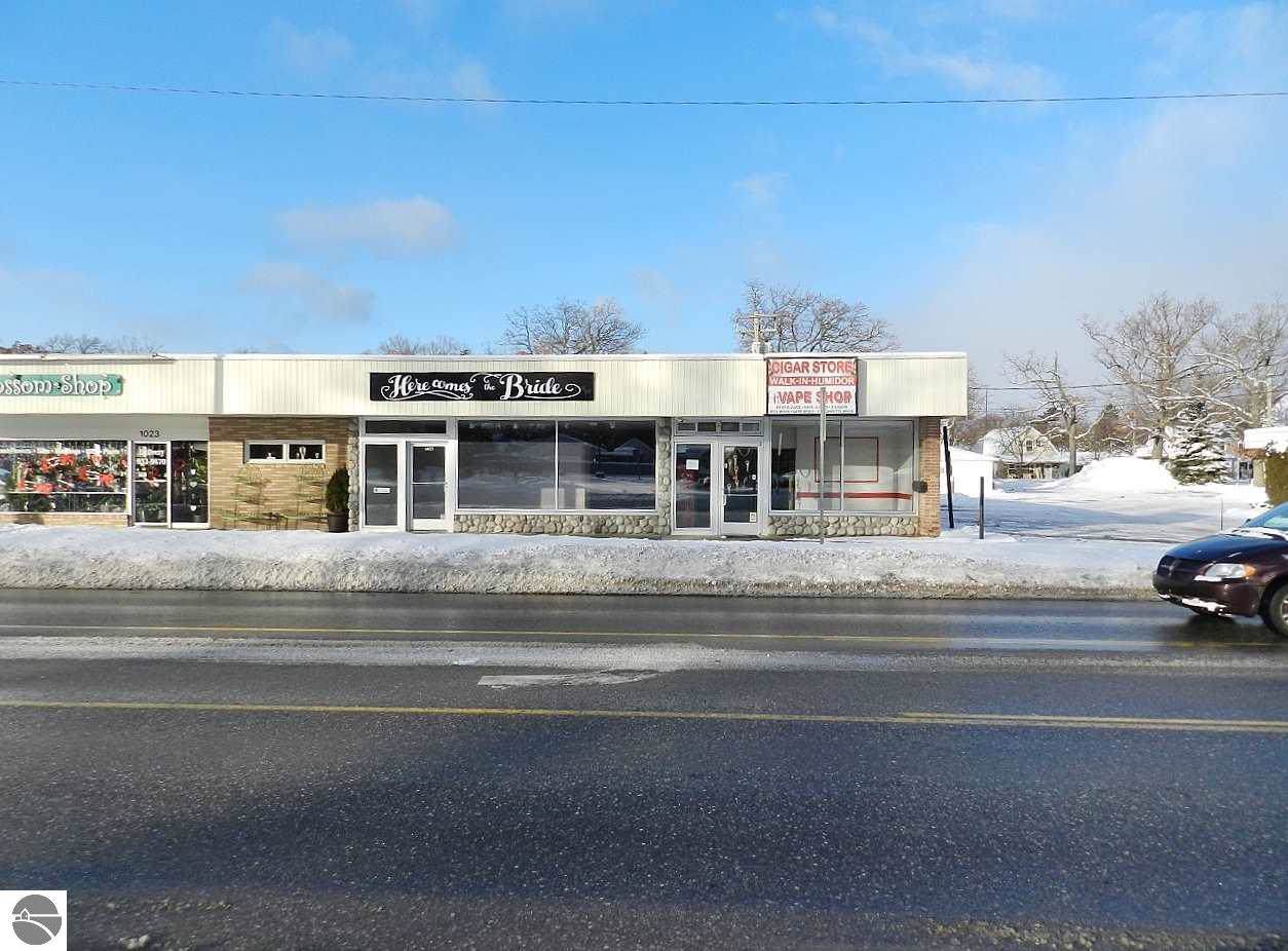 1027 Eighth Street - Photo 1