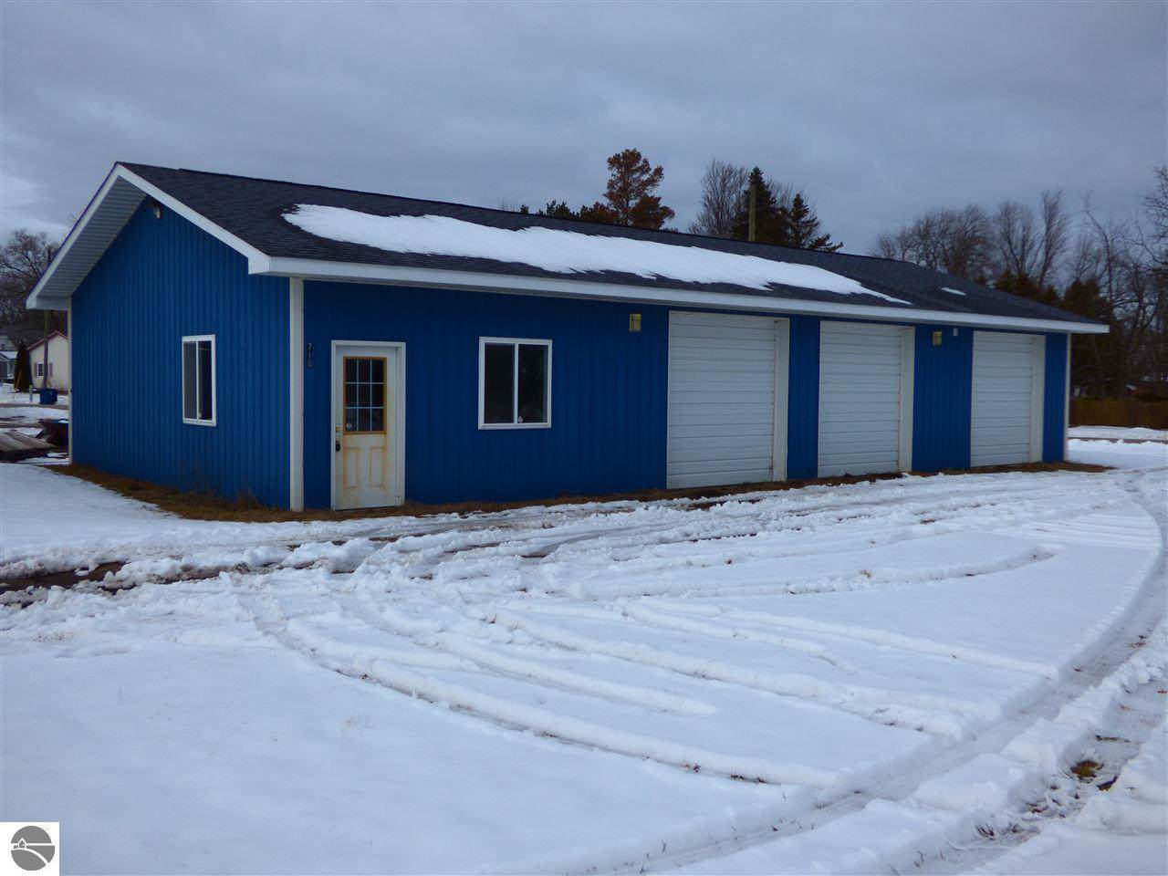 716 Brown Street - Photo 1