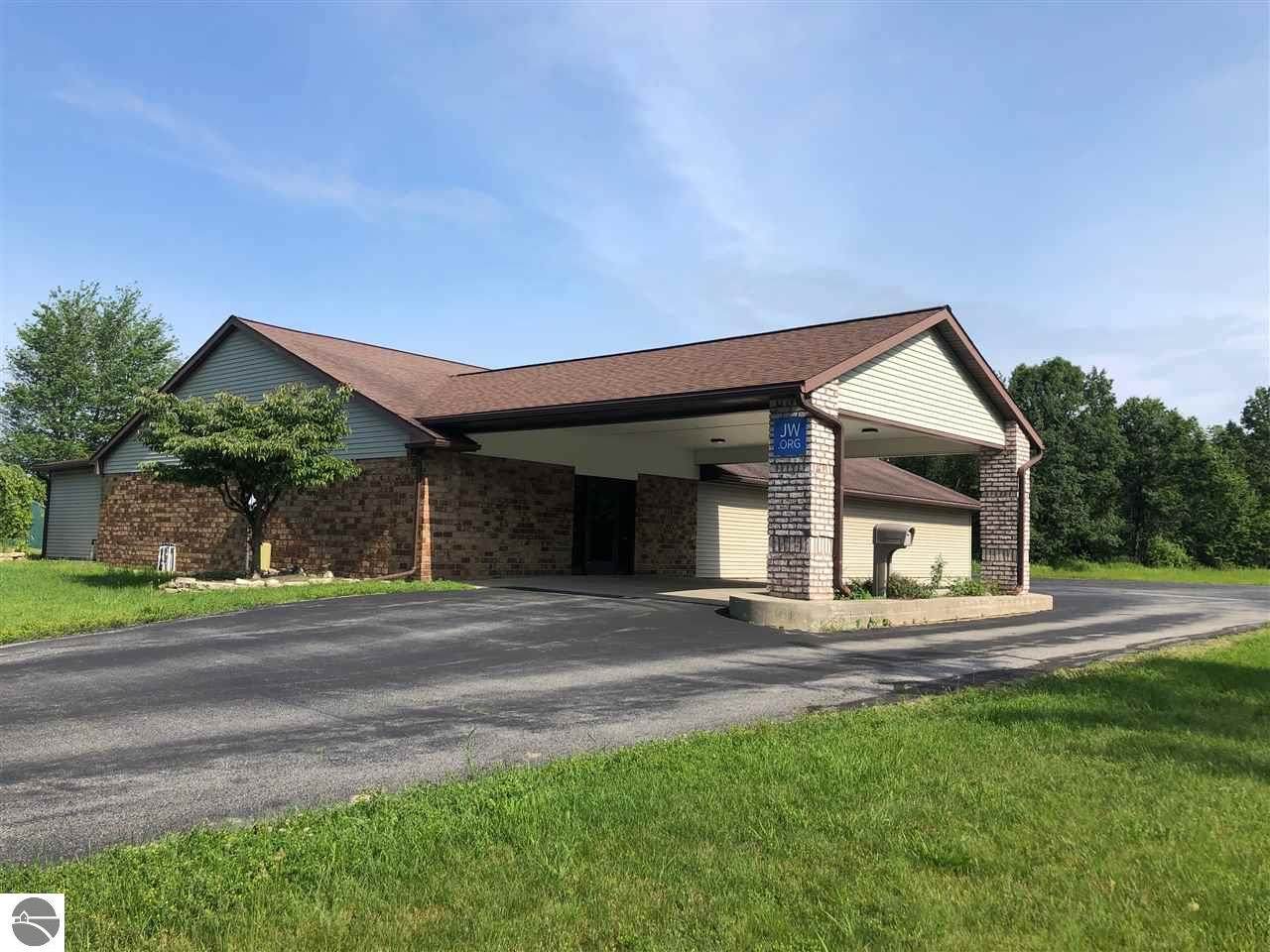 3086 Apple Avenue - Photo 1