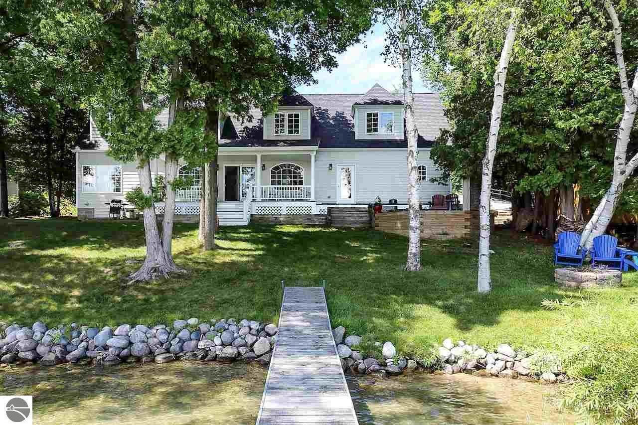 1356 Manitou Trail - Photo 1