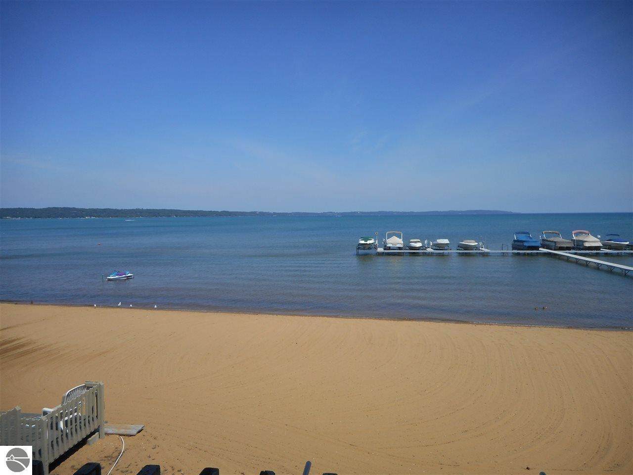 1717 - #6 Us-31 - Photo 1