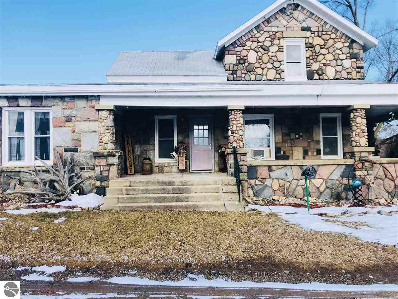 5175 Douglas Road - Photo 1