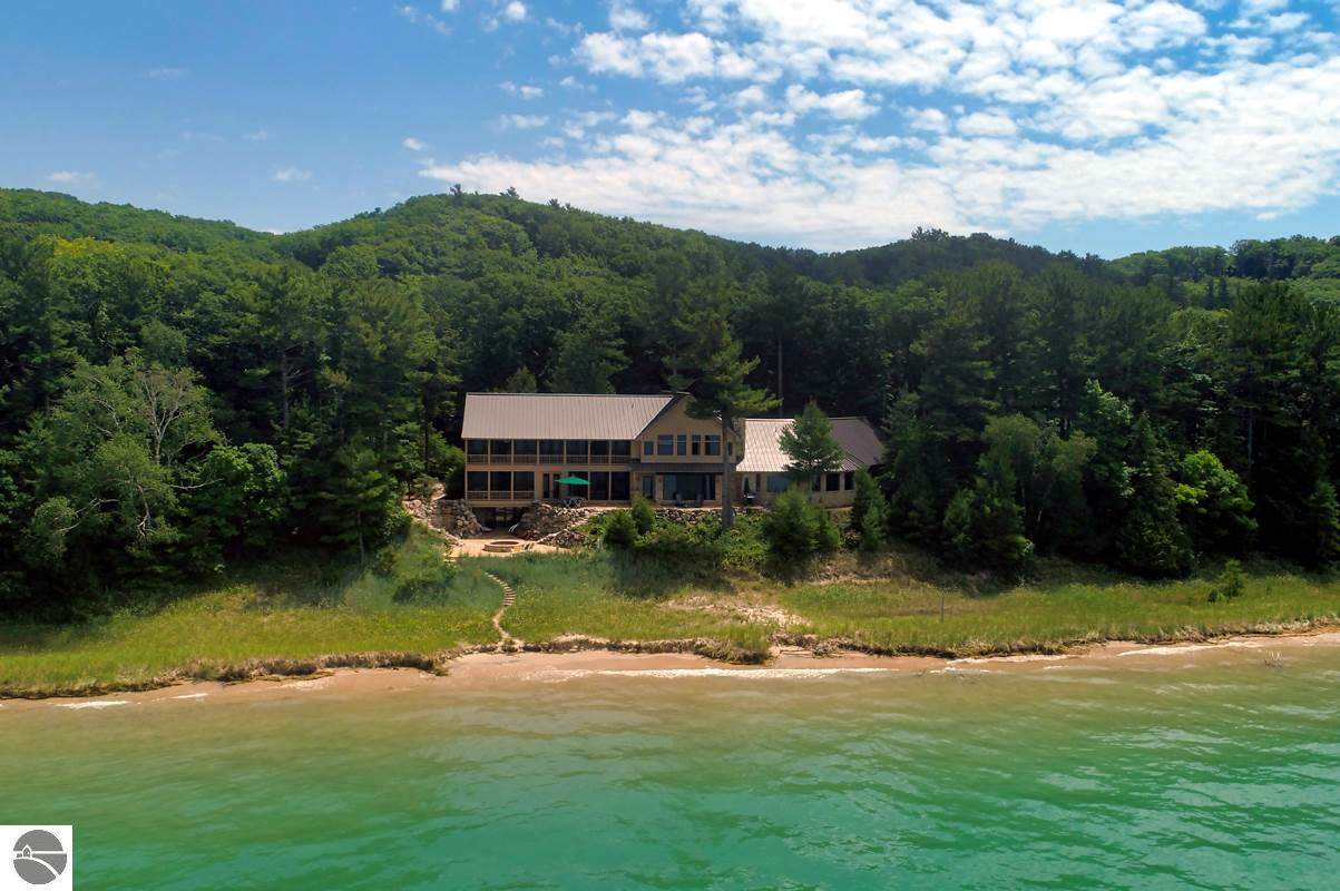 1200 Manitou Trail - Photo 1