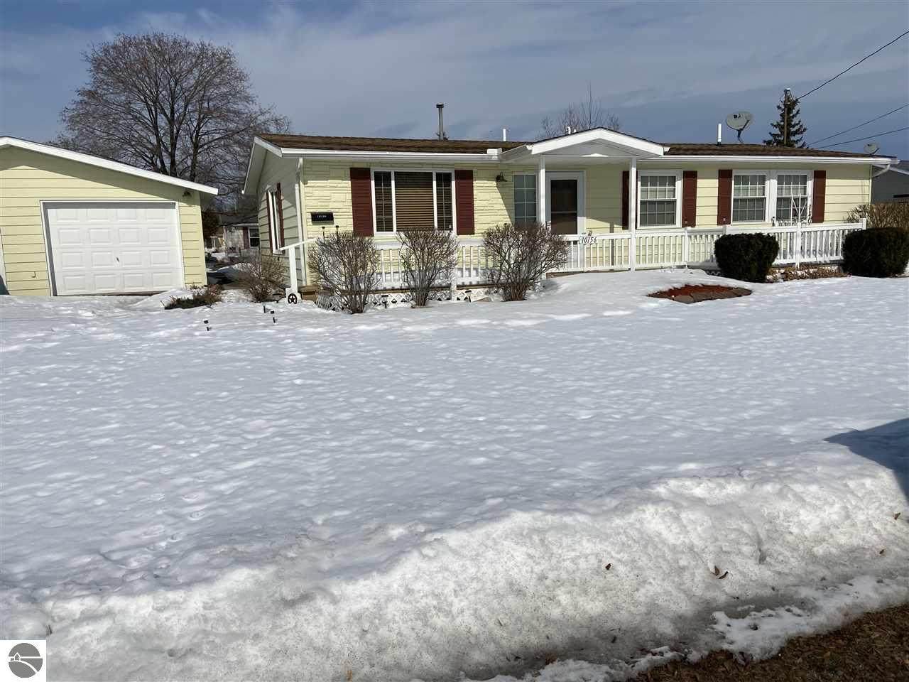 10156 Virginia Street - Photo 1