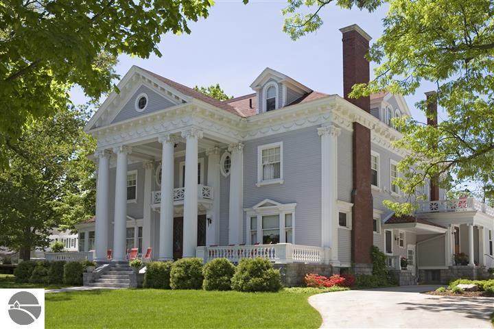 230 Wellington Street - Photo 1