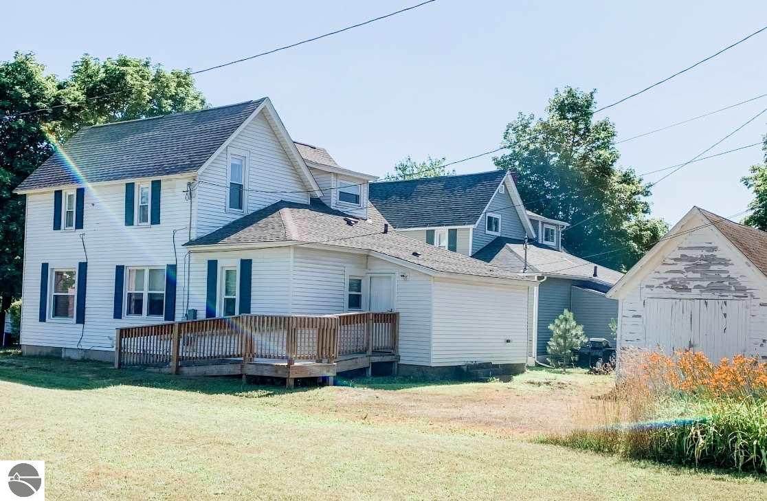 407 Broadway Street - Photo 1