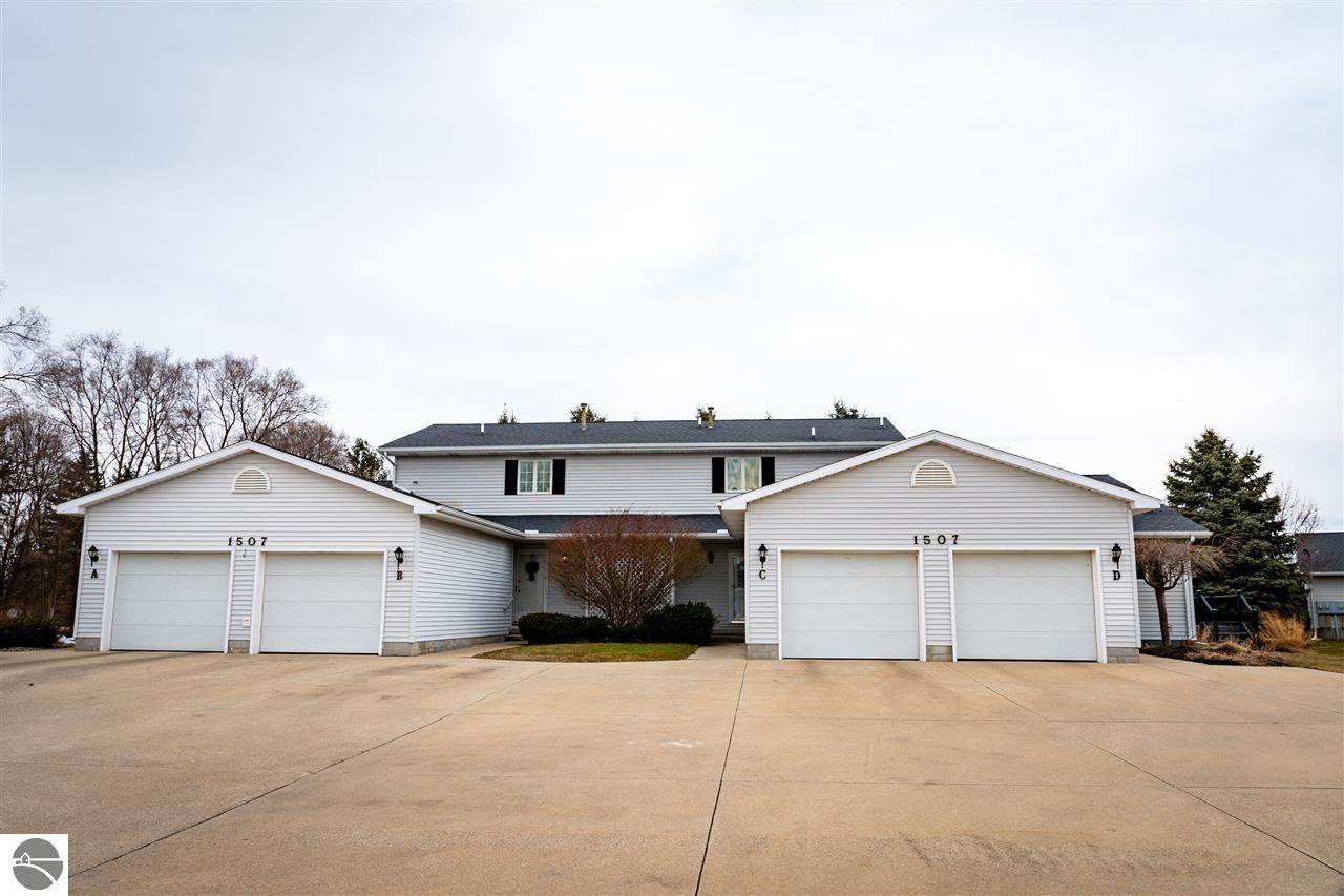 1507 Gaylord Street - Photo 1