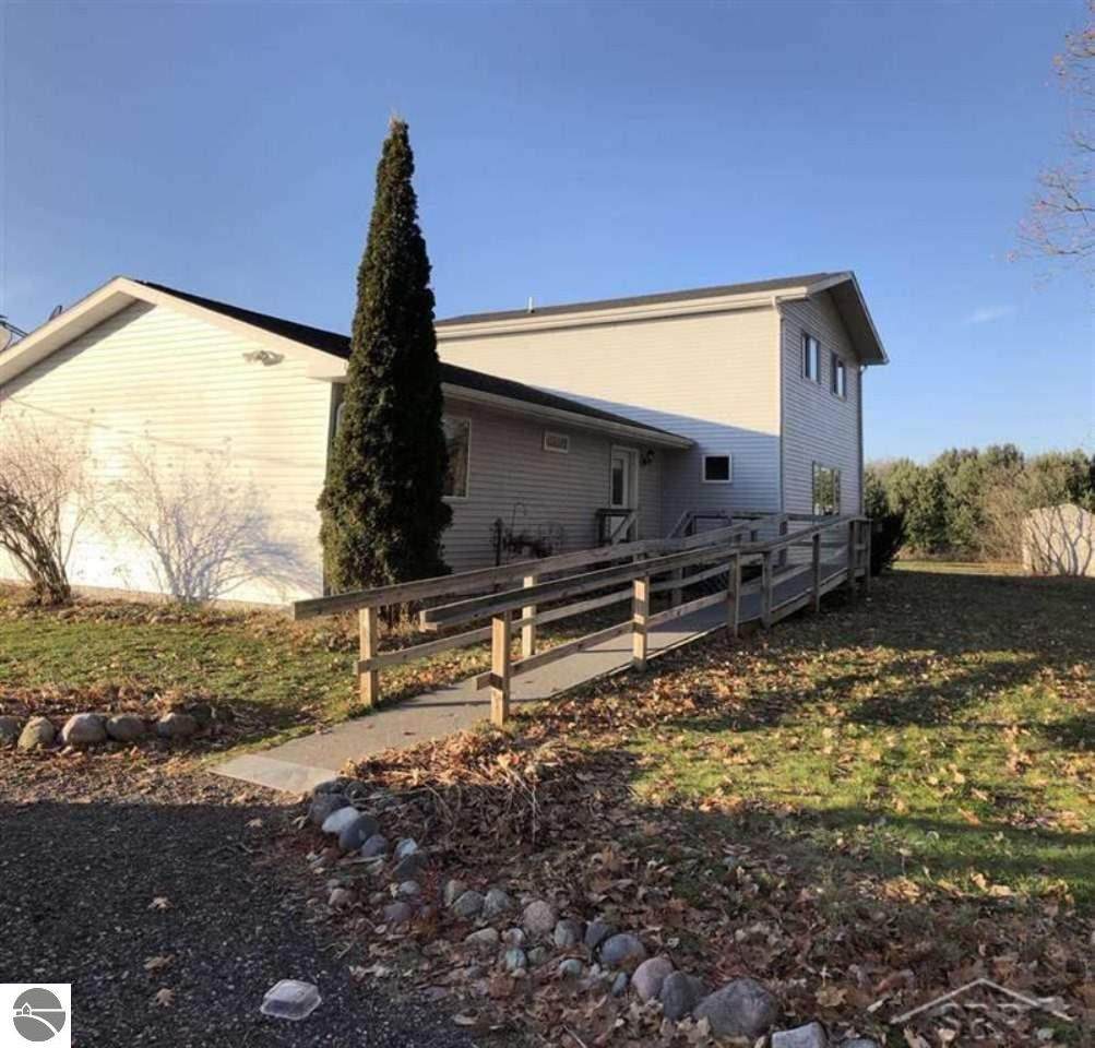 515 Lonehawk Trail - Photo 1