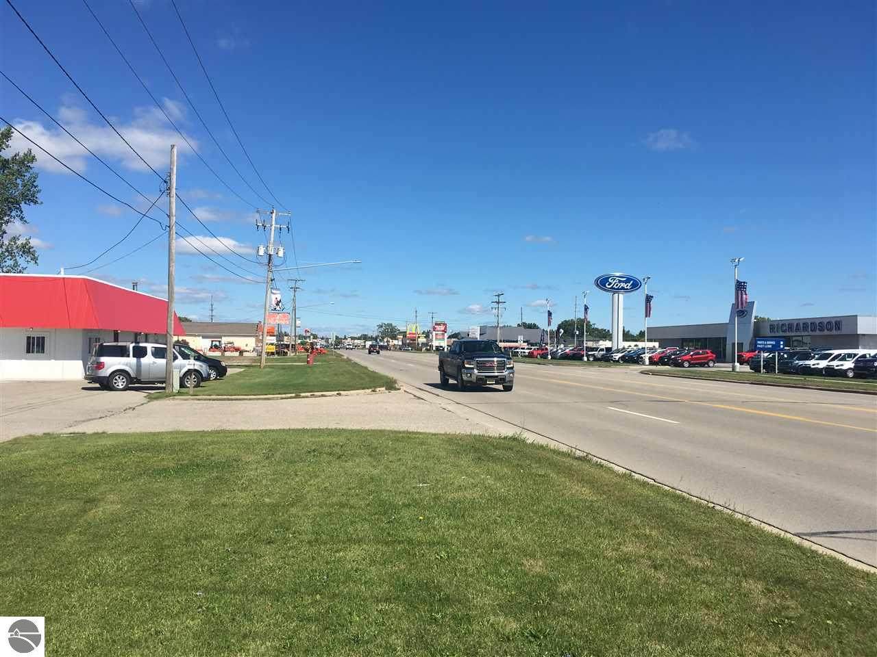 3800 Huron Rd - Photo 1